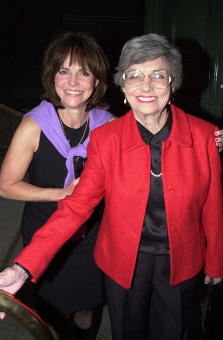 Sally Field Parents: Meet Margaret and Richard