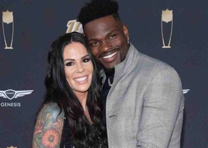 Shaq Barrett Bio, Age, Parents, Wife, Children, Net Worth