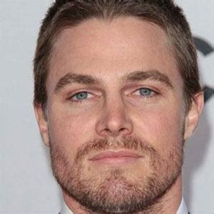 Stephen Amell Age, Height, Weight