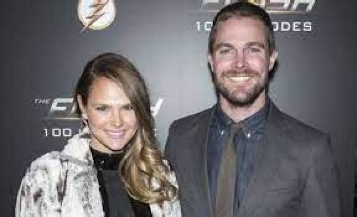 Stephen Amell Ex-Wife: Who Is Carolyn Lawrence?