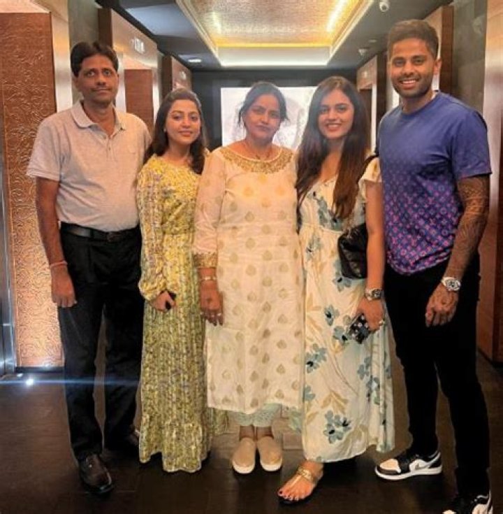 Suryakumar Yadav Age, Height, Bio, Family, Wife, Net Worth