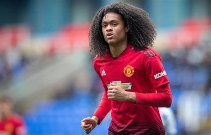 Tahith Chong Bio, Age, Height, Parents, Net Worth