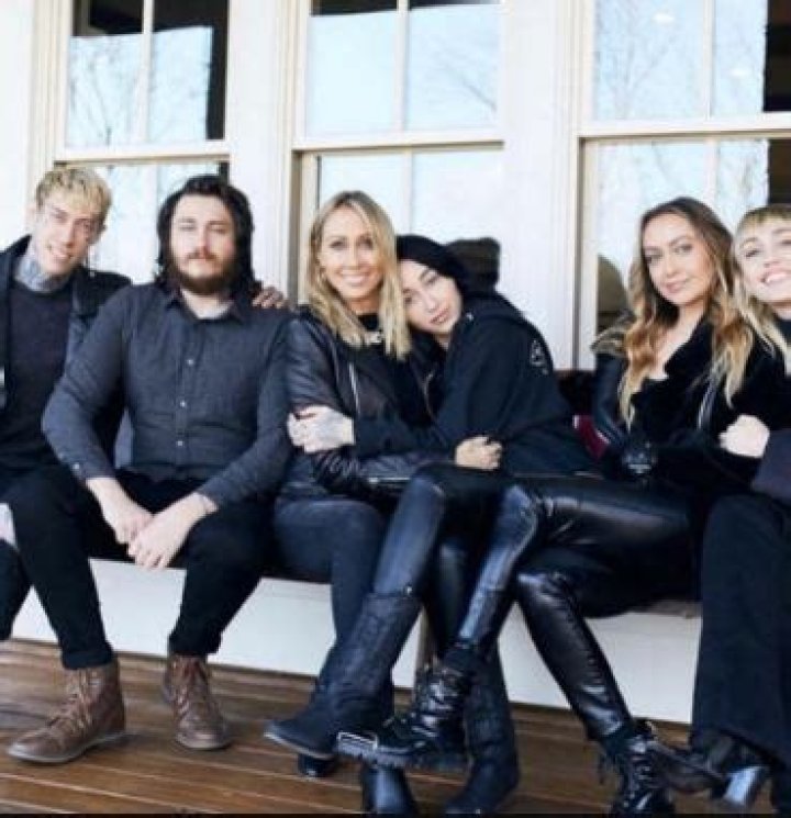 Tish Cyrus Parents: Meet Loretta Jean Palmer and Glenmore Finley