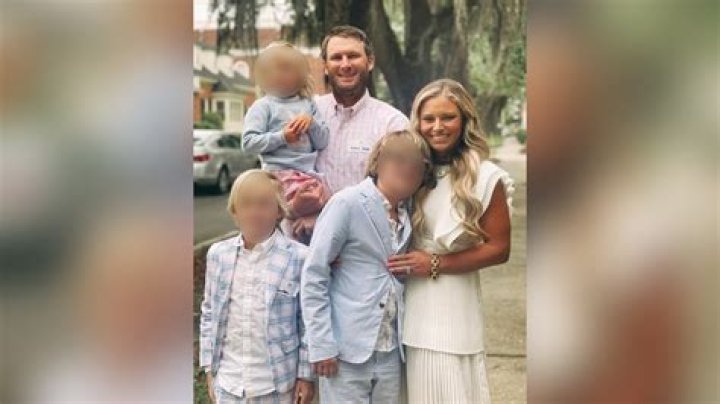 TRAGEDY: Married Woman With 4 Kids And Her Lover Die While Having S*x Inside Their Car (+Photos)