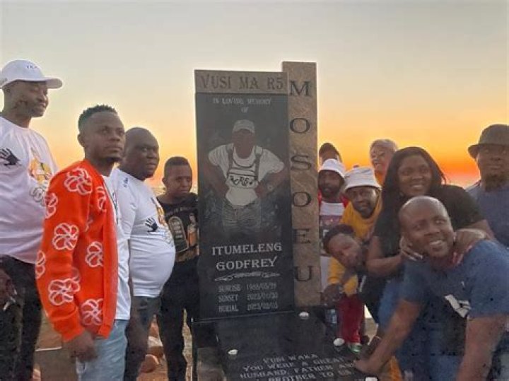 Vusi Ma R5 Bio, Parents, Wife, Children, Siblings