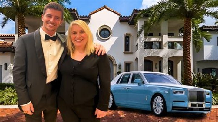 What is Emma Hayes’ Net Worth?