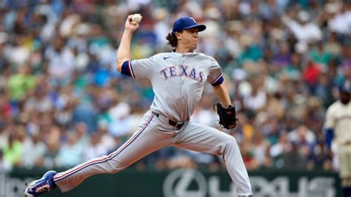 What is Jacob deGrom’s record?