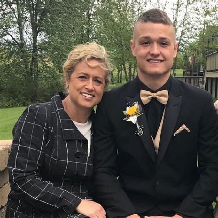 Who are Cade Marlowe's Parents?