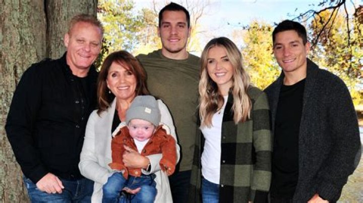 Who Bo Horvat parents? Meet Tim Horvat and Cindy Horvat