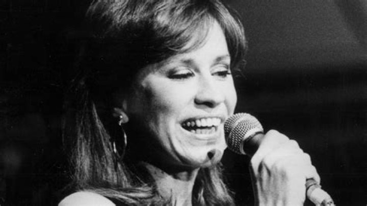 Who Is Astrud Gilberto?, Age, Height, Family, Net Worth, Social Media