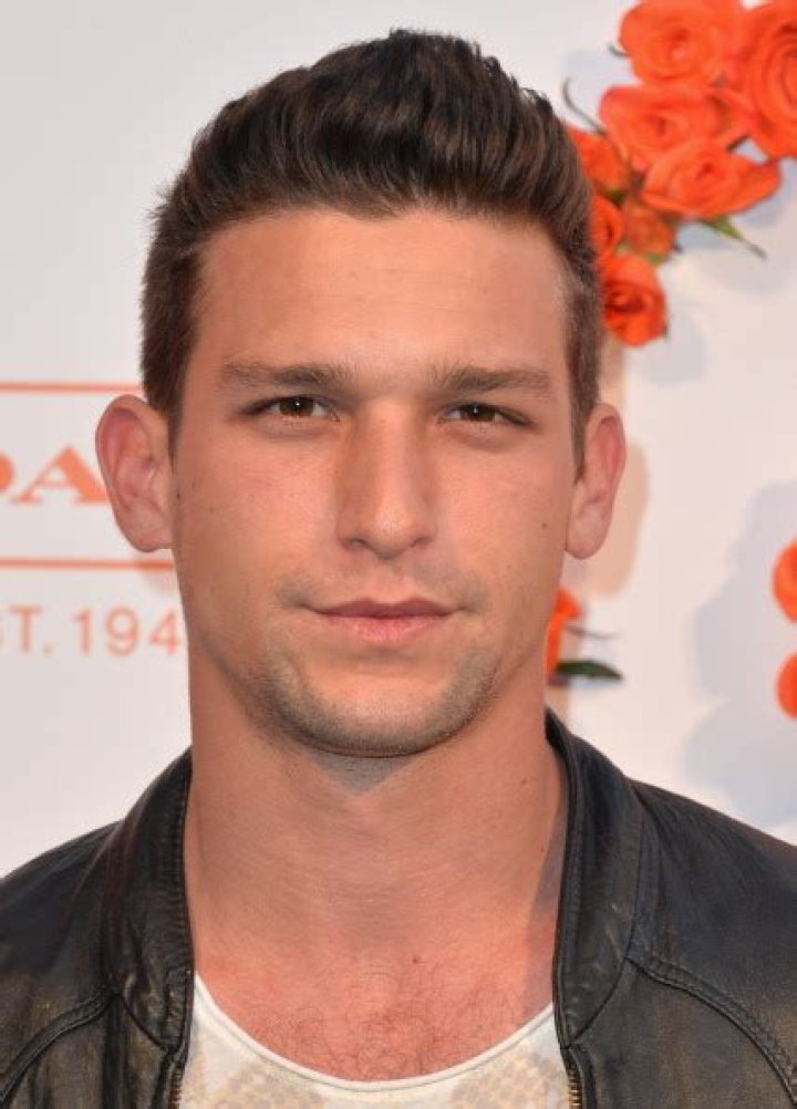 Who is Daren Kagasoff: Biography, Net Worth & more