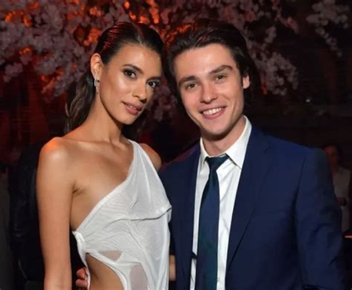 Who is Felix Mallard’s Spouse?