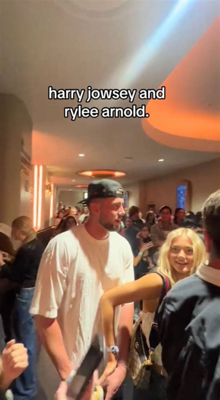 Who is Harry Jowsey Dating: Is Rylee Arnold Dating Harry Jowsey?