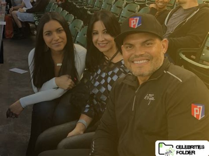 Who is Ivan Rodriguez’s Wife: Meet Patry Rodriguez
