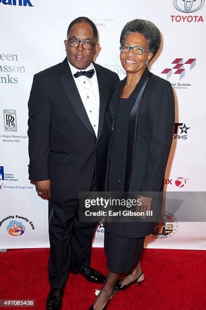 Who is Mark Ridley-Thomas wife, Avis Thomas?