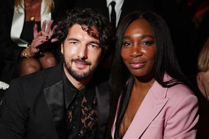 Who Is Mike Williams Partner?