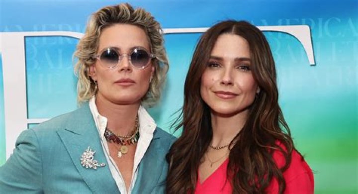 Who is Sophia Bush Dating?
