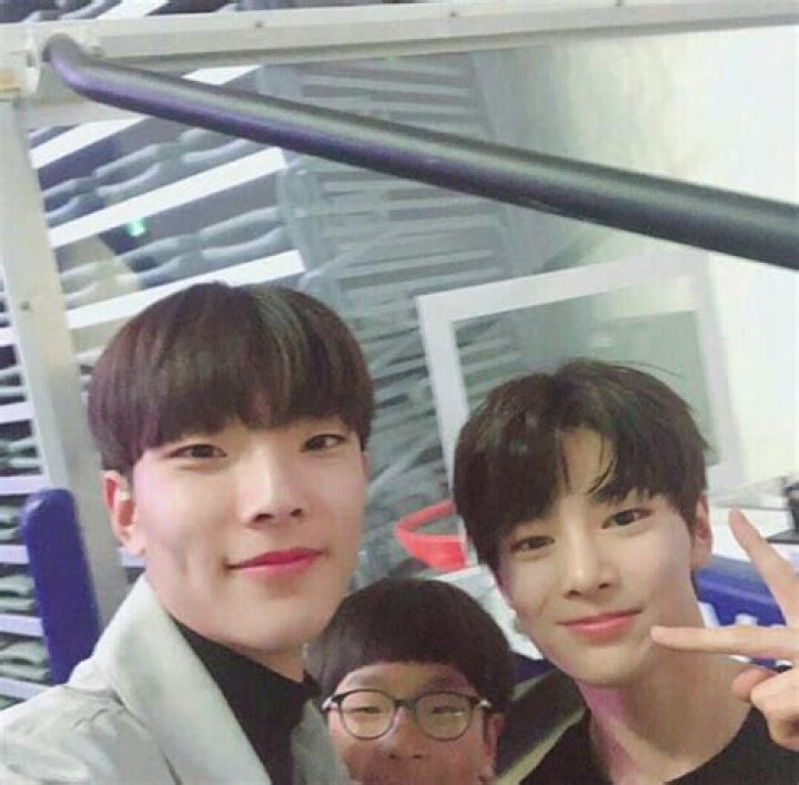 Yunjin Kim Siblings: Who Are Yunjin Kim Siblings?